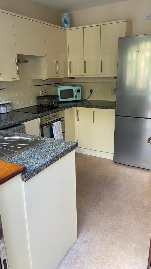 Beautiful Bexhill Cottage With Garden 3 Mins Walk To Beach Exteriör bild